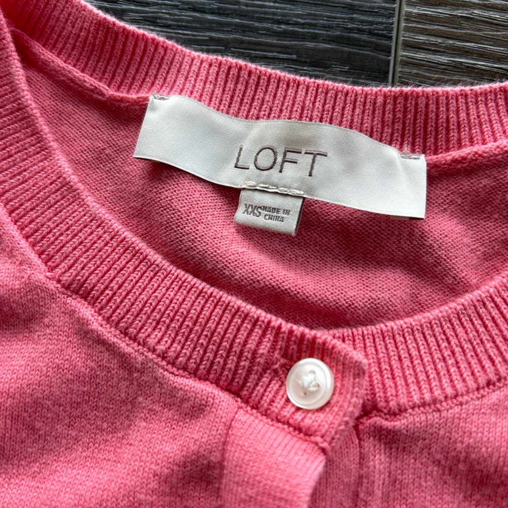 LOFT Cardigan 🩷 - Picture 2 of 3